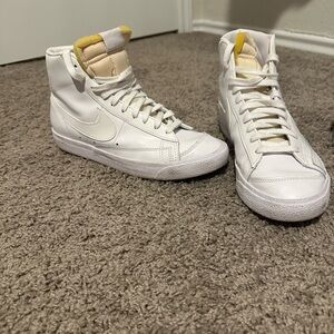 White High-Top Sneakers with Yellow Accents